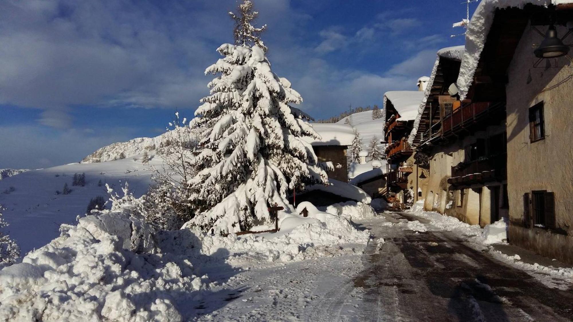 Il Fraitevino Hotel Bed & Breakfast Sestriere Exterior photo